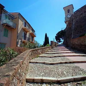 Apartment Cadre De Reve Vous Faites Le Menage- Very Good Prices But Have To Clea-n Th-e Flat